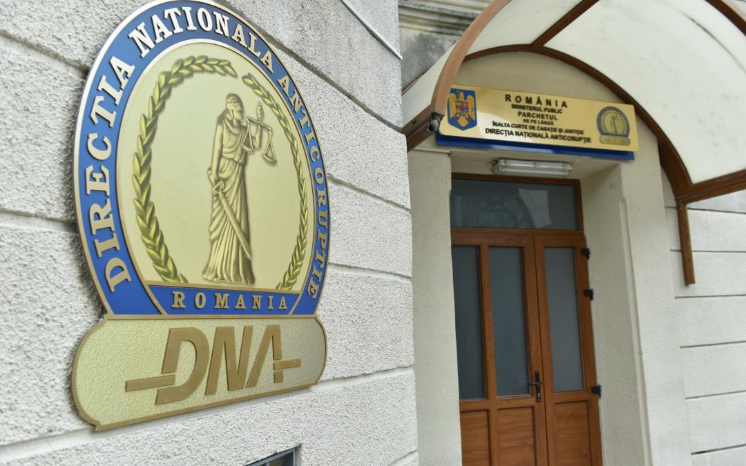 Zece angajați ai Inspectoratului de Stat pentru Controlul în Transportul Rutier au fost reținuți de DNA