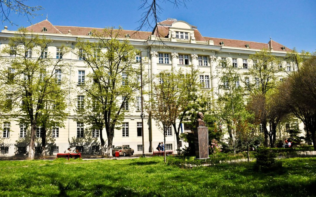 Universitatea de Medicină modernizează două clădiri din campus