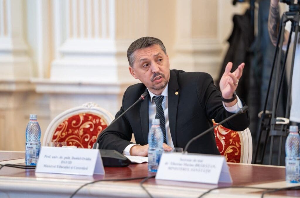 Ministerul Educației anunță reorganizarea conducerii în școli mici